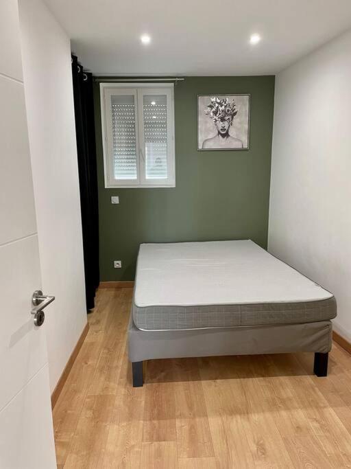 Duplex Avec Terrasse Et Parking Apartment แปร์ปินญอง ภายนอก รูปภาพ